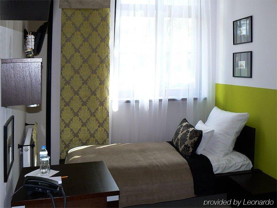 Hotel Pod Lwem Elblag Pokoj fotografie